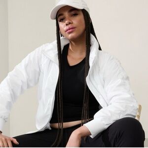 Athleta white zip-front jacket – size 2X.